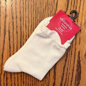 Vintage Y2K Xhilaration Women's Tall Crew Socks Ruffled White NWT NEW Cotton